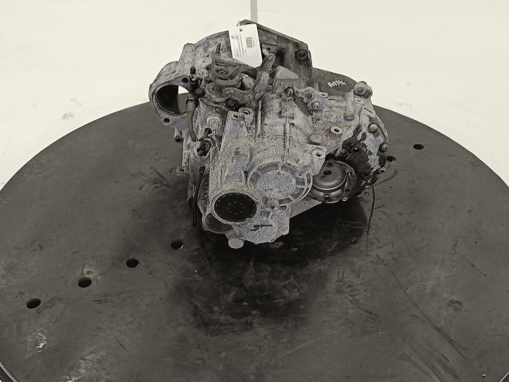 КПП механическая (МКПП) к Volkswagen Passat B6 (05-10)