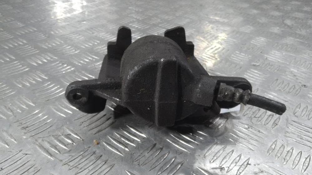 Суппорт передний левый к Renault Scenic 2 (03-06)