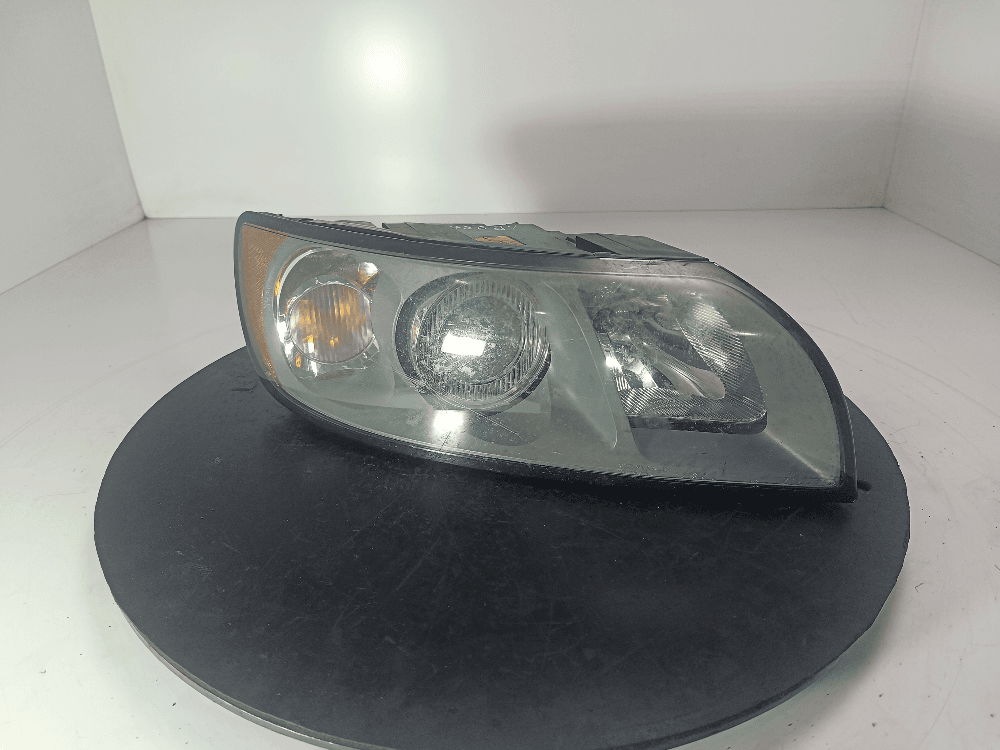 Фара правая к Volvo V50 (03-10)