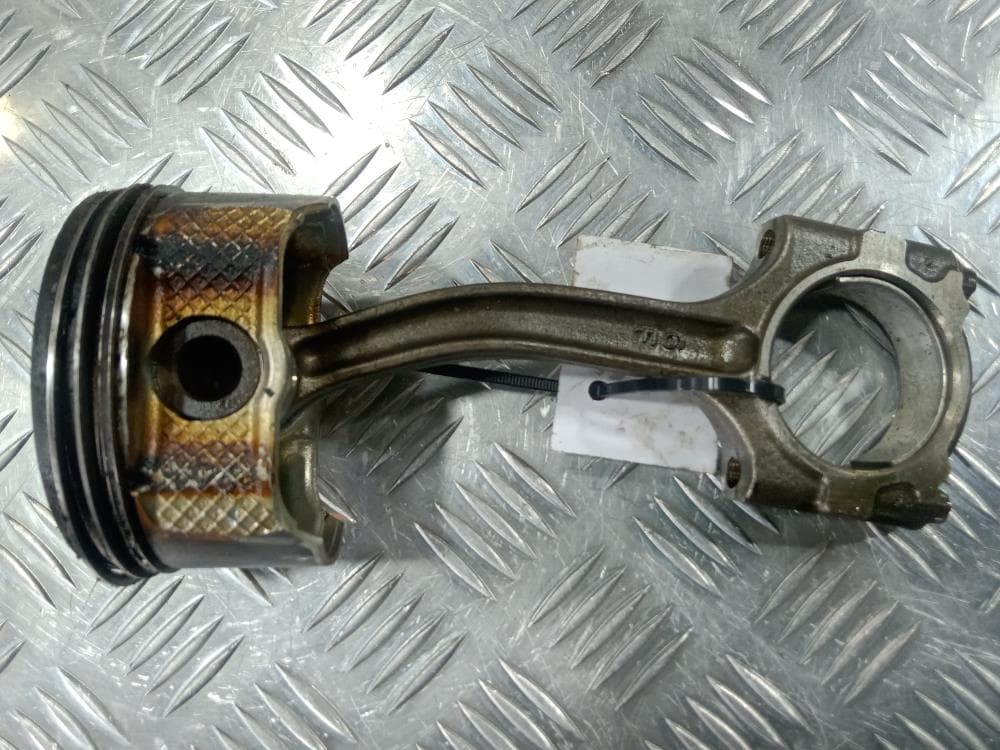 Поршень к Mazda 3 BK Рестайлинг (06-09)