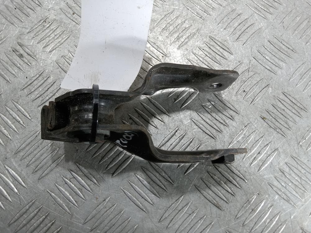 Кронштейн двигателя к Peugeot 5008 1 (09-13)