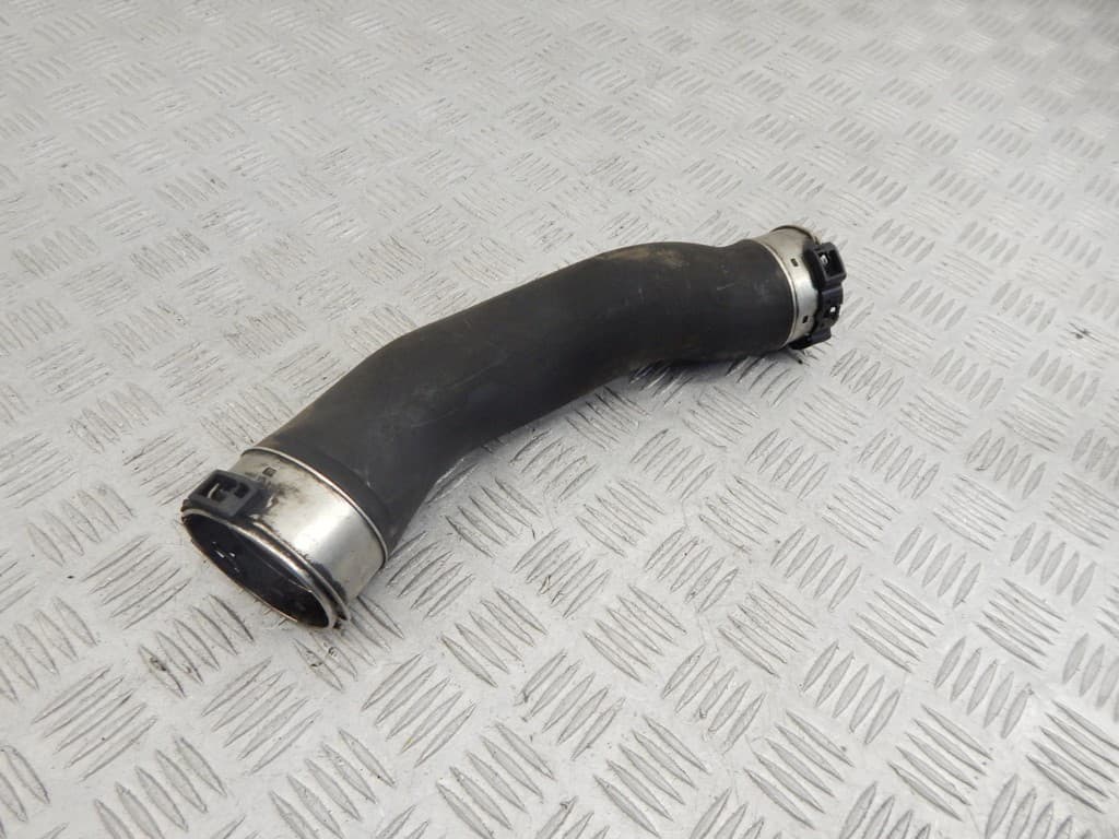Патрубок интеркулера к BMW X3 F25 (10-14)