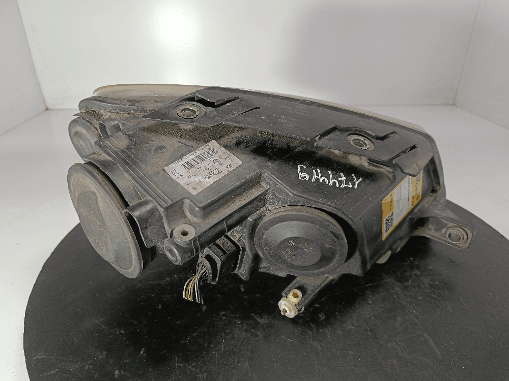 Фара левая к Volkswagen Passat B6 (05-10)