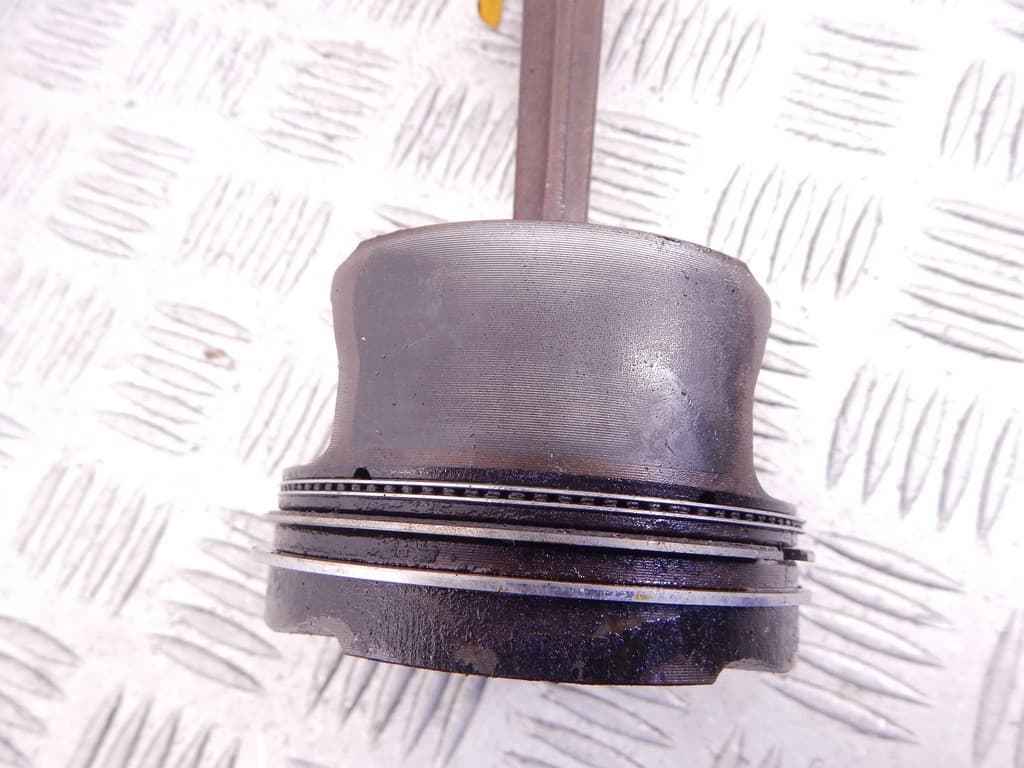 Поршень к BMW 3 E46 (97-03)