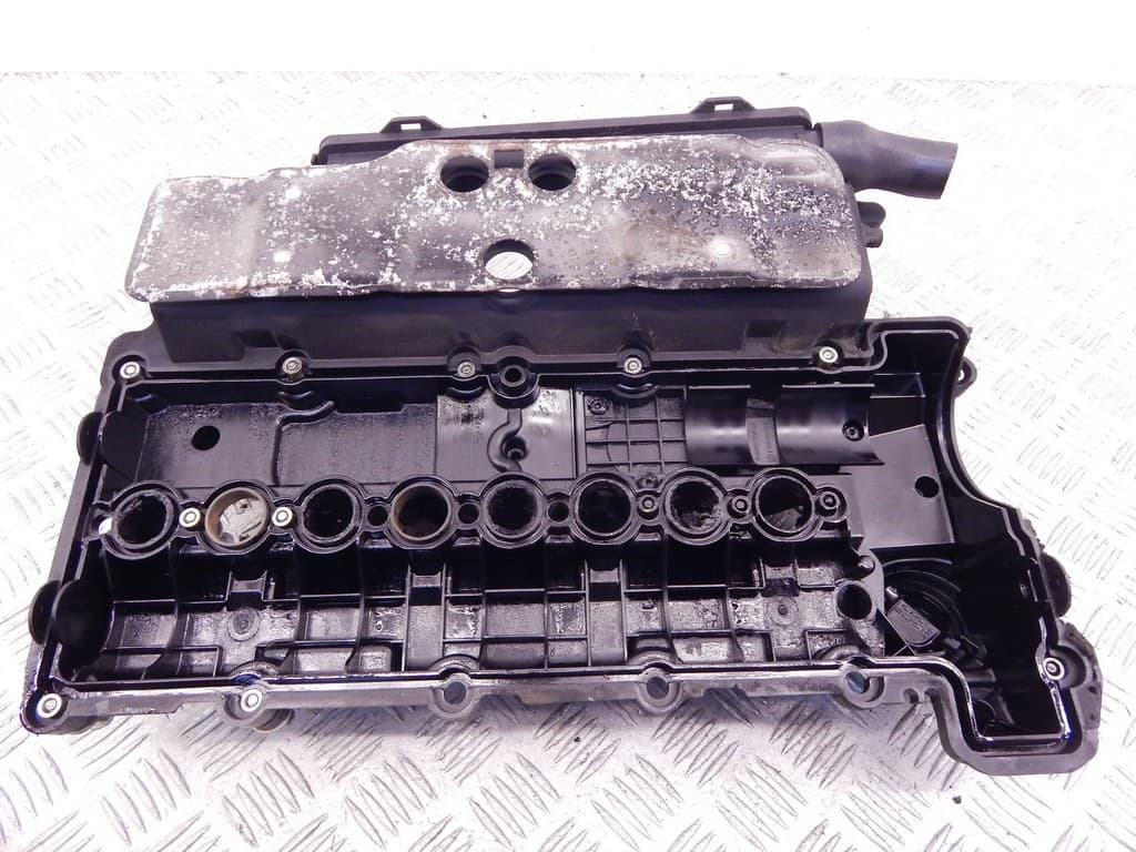 Клапанная крышка к BMW 3 E46 (97-03)