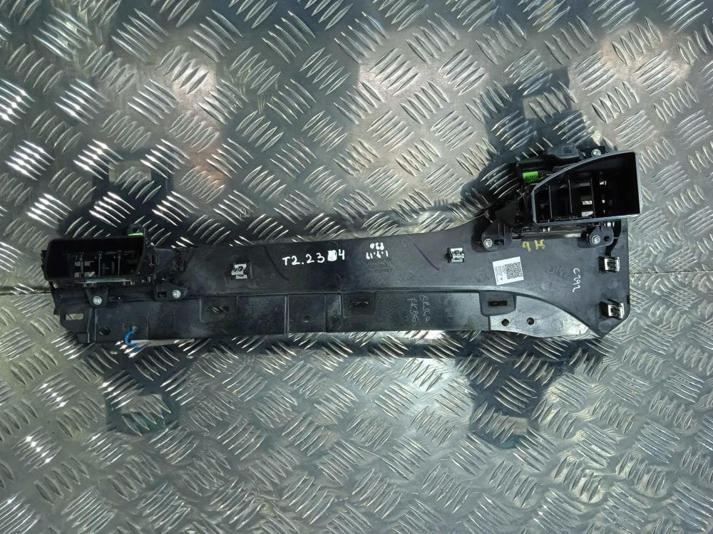 Накладка декоративная на торпедо к Tesla Model X (15-21)