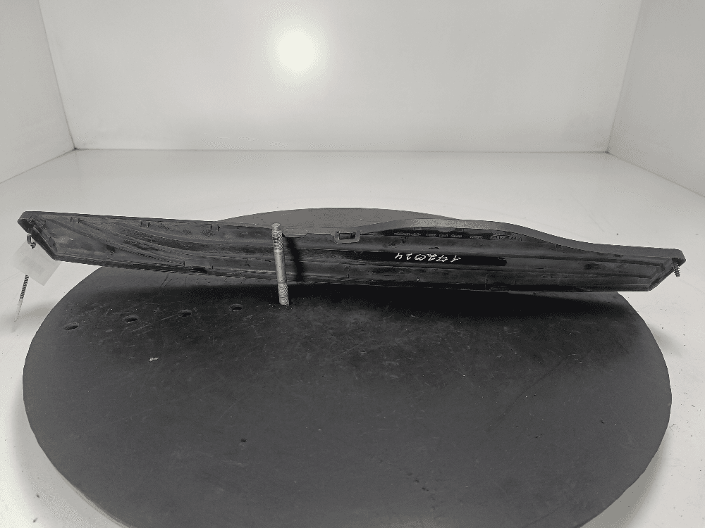 Воздуховод к Volkswagen Passat B8 (14-19)