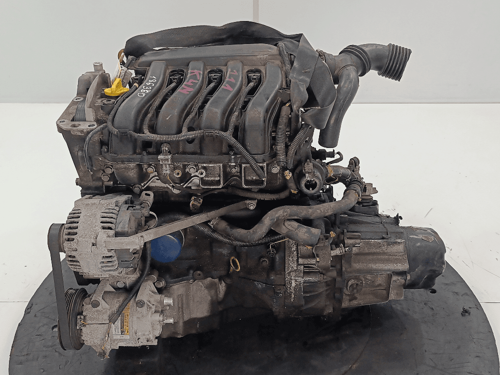 Двигатель к Renault Scenic 2 (03-06)