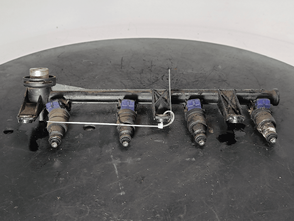 Топливная рампа к Renault Megane 1 (95-99)