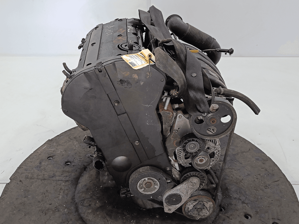 Двигатель к Peugeot 406 (95-99)