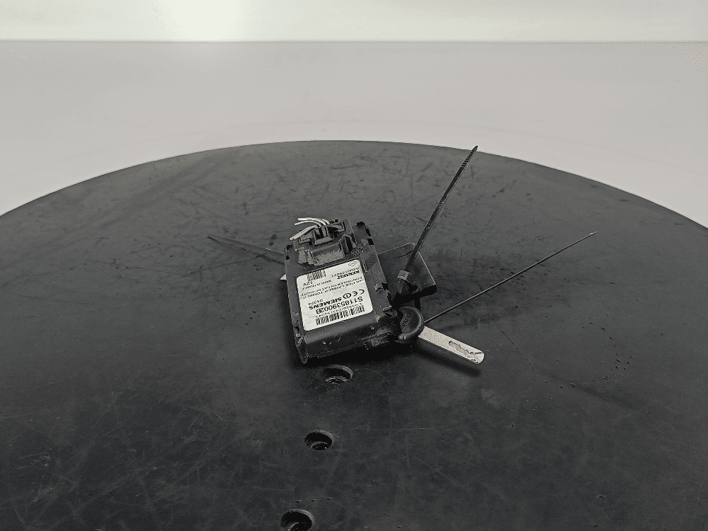 Замок зажигания к Renault Scenic 2 (03-06)