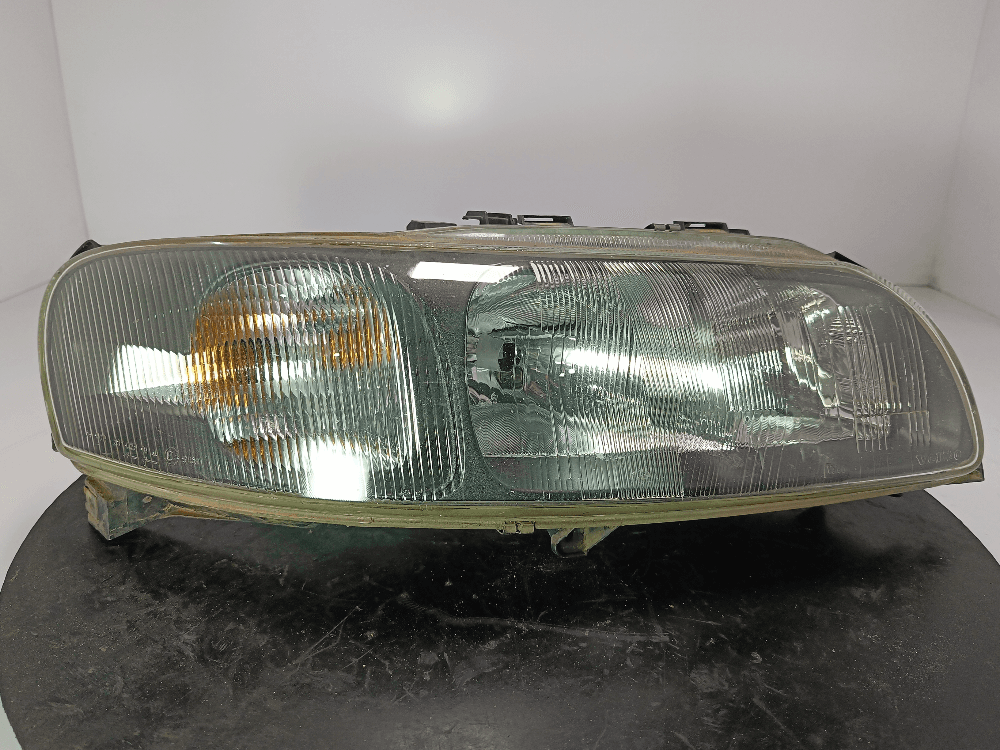 Фара правая к Volvo V70 2 (00-05)