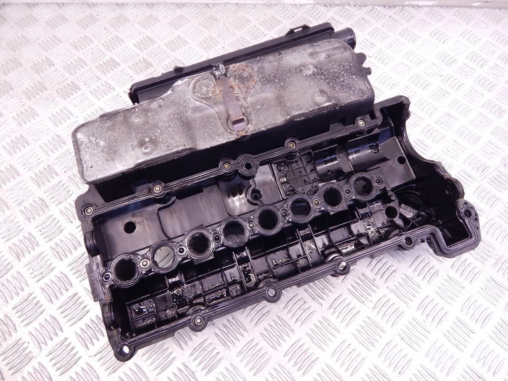Клапанная крышка к BMW 3 E46 (97-03)