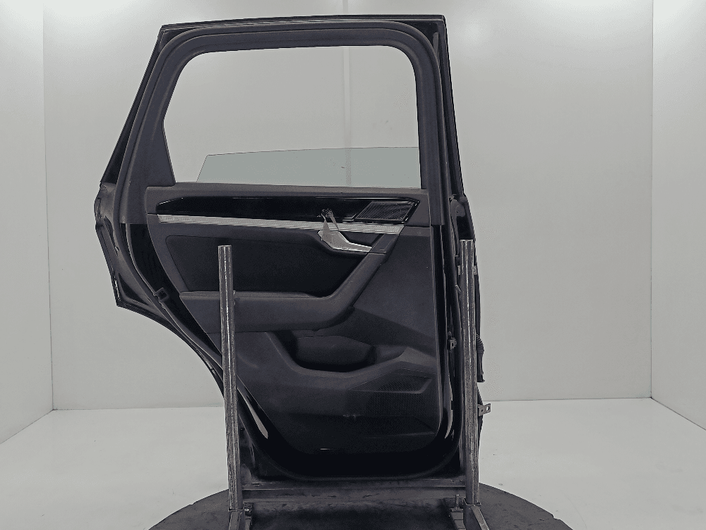 Дверь задняя левая к Volkswagen Touareg 3 (18-24)