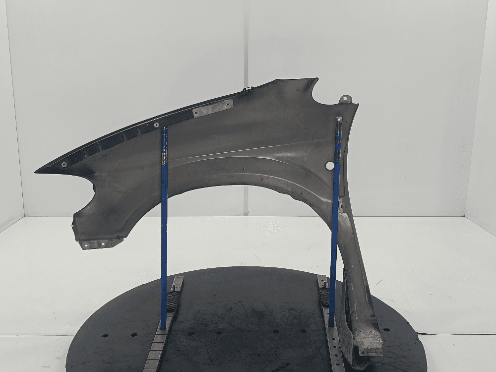 Крыло переднее правое к Chrysler Voyager 4 (01-04)