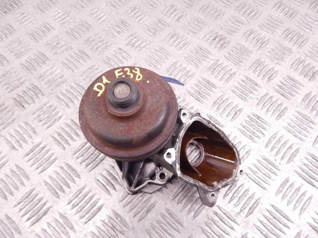 Помпа к BMW 7 E38 Рестайлинг (98-01)