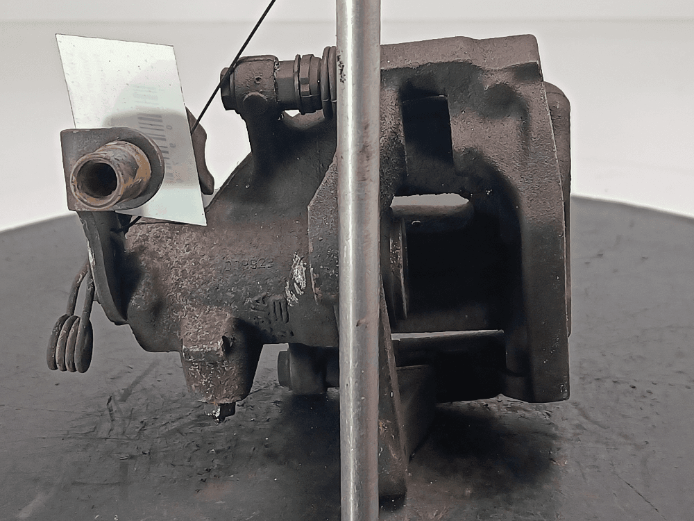 Суппорт задний правый к Peugeot 3008 1 (10-13)