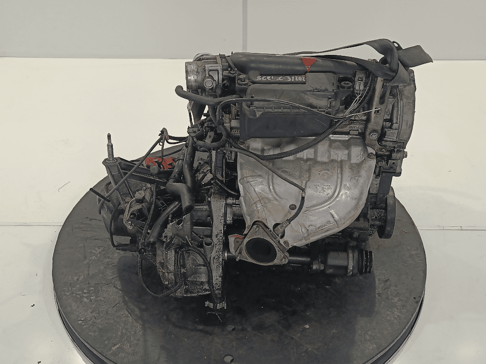 Двигатель к Renault Scenic 2 (03-06)