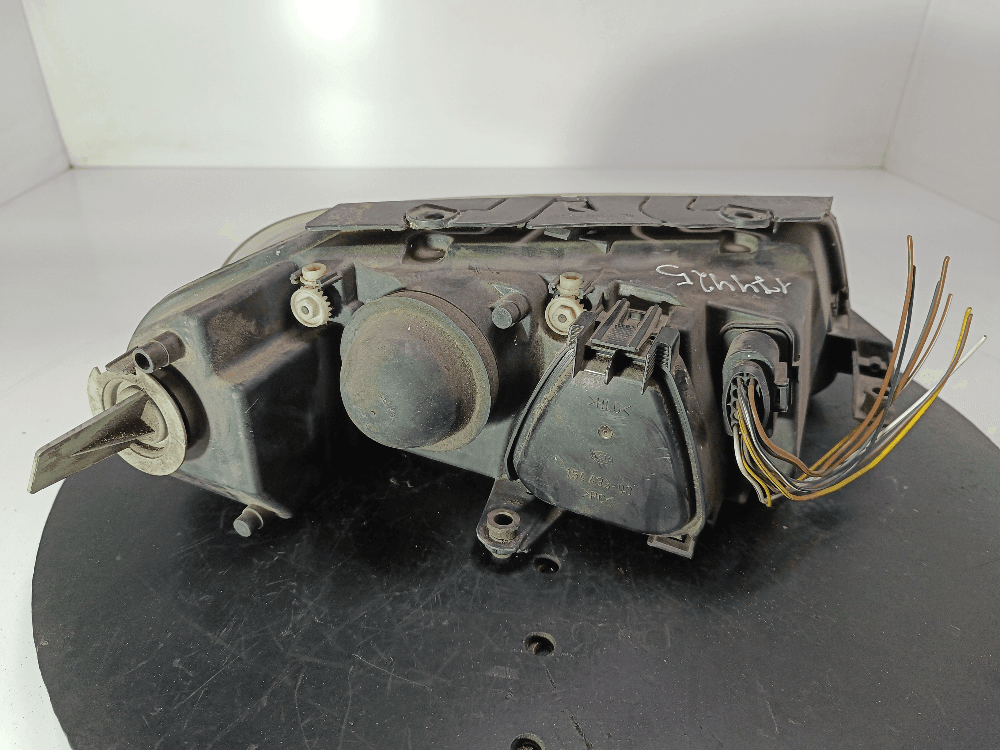 Фара левая к Volkswagen Passat B5+ Рестайлинг (00-05)