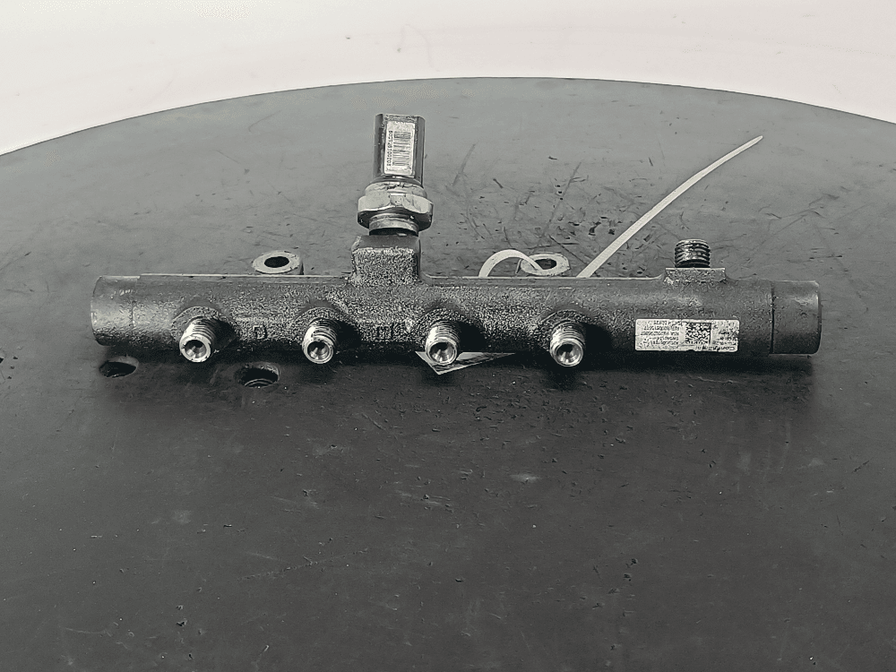 Топливная рампа к Renault Megane 2 Рестайлинг (06-09)