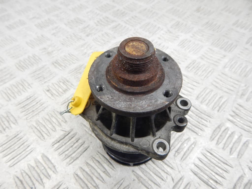 Помпа к BMW 5 E60/E61 (02-07)