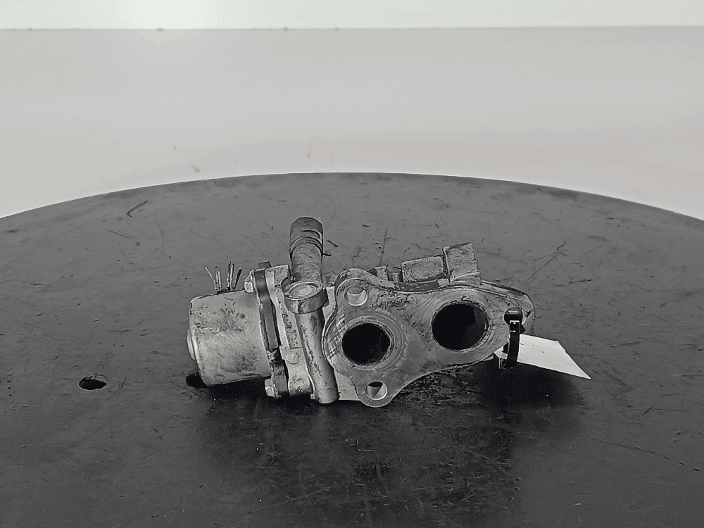 Клапан EGR к Toyota Corolla E120/E130 (02-04)