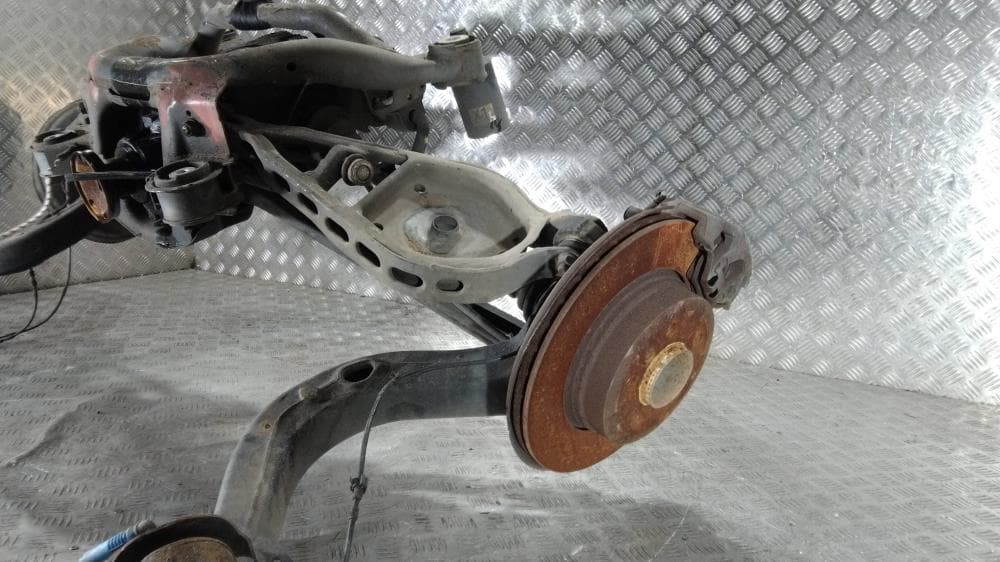 Балка подвески задняя к BMW X3 E83 (03-06)