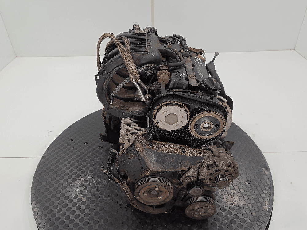 Двигатель к Citroen C4 1 (04-08)