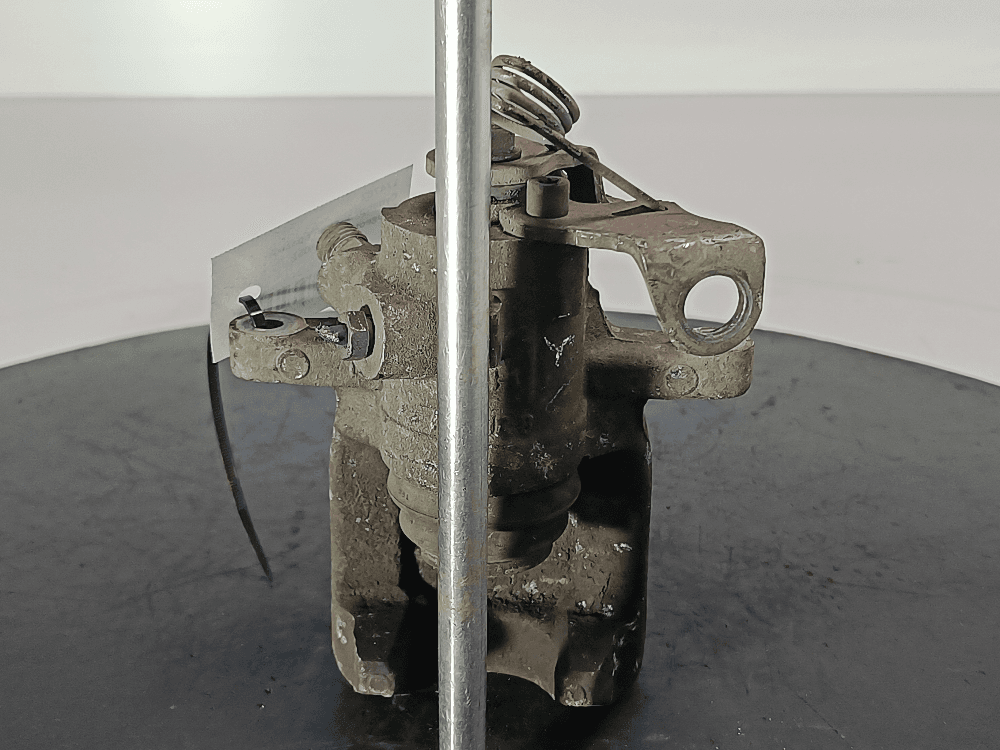 Суппорт задний правый к Peugeot 307 (01-05)