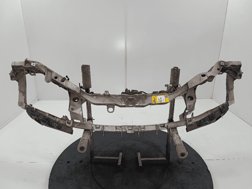 Передняя панель крепления облицовки (телевизор) к Ford Focus 2 (04-08)