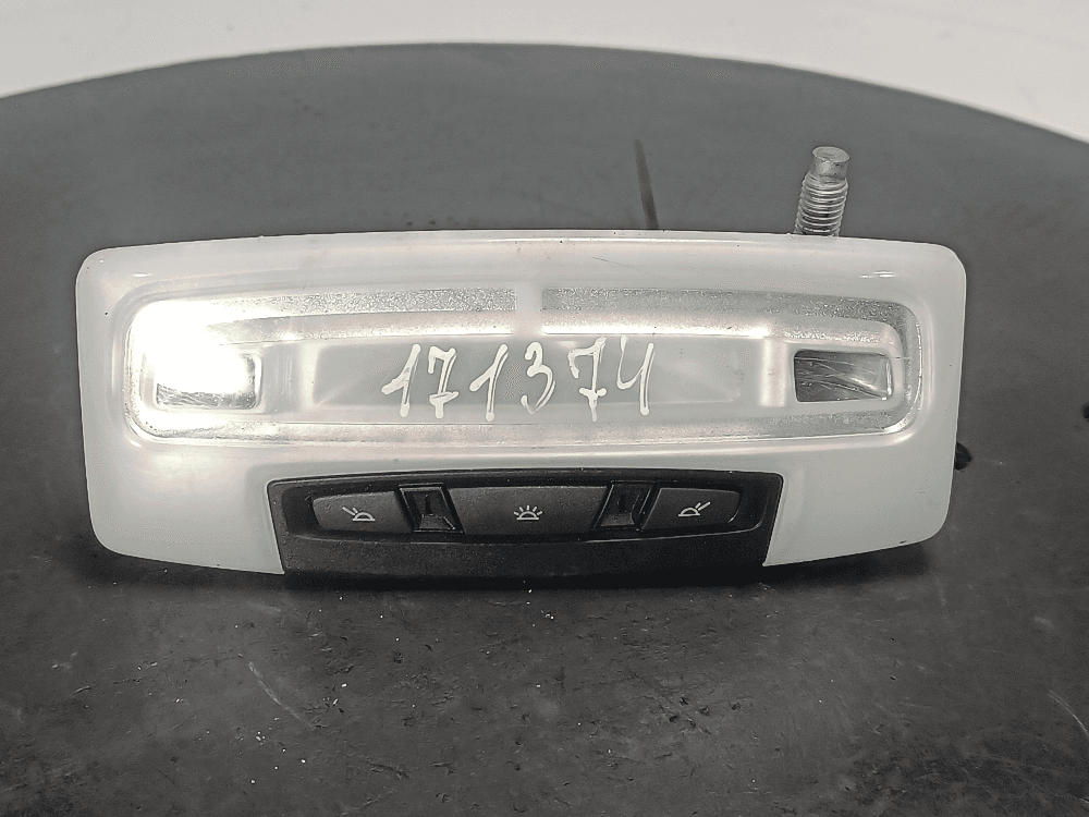 Фонарь салона (плафон) к BMW 3 F30/F31 (11-15)