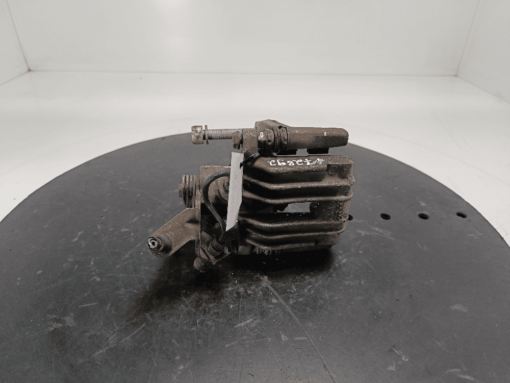 Суппорт задний правый к Volkswagen Golf 5 (03-09)