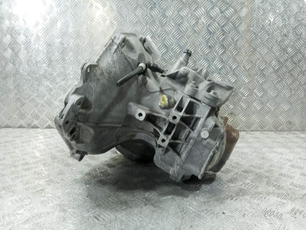 КПП механическая (МКПП) к Opel Corsa D (06-11)