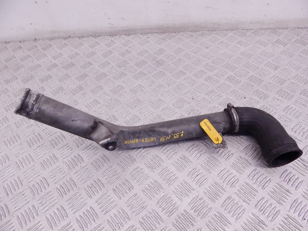 Патрубок интеркулера к BMW 5 E39 (95-00)