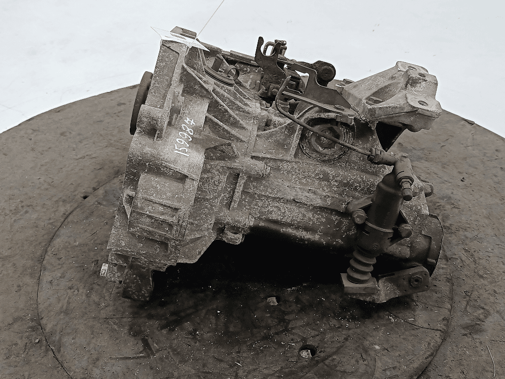 КПП механическая (МКПП) к Volkswagen Golf 4 (97-06)