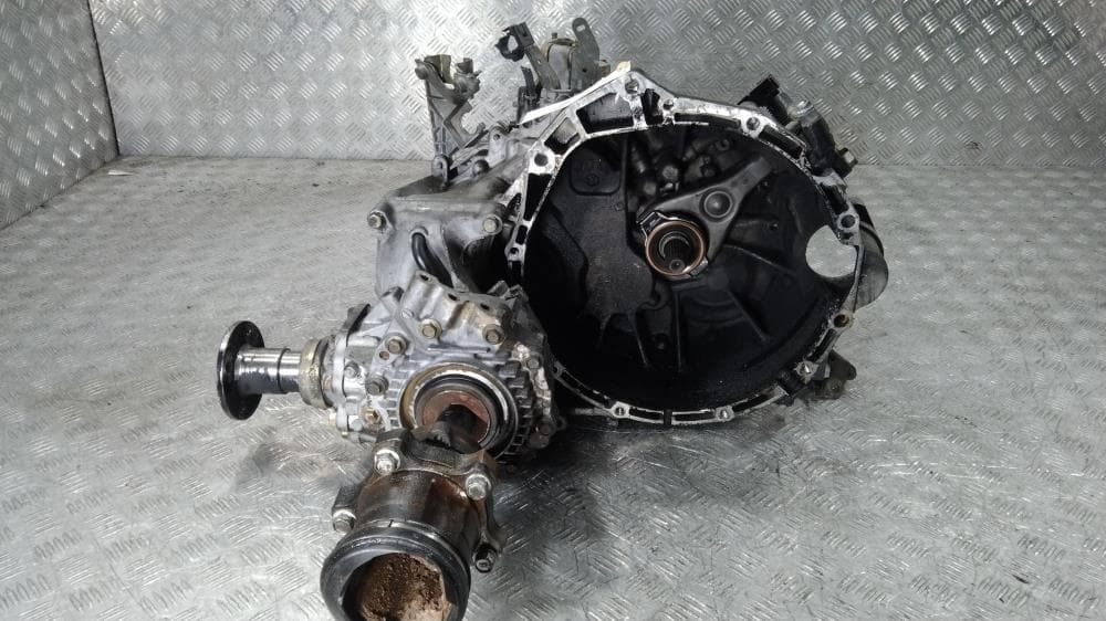КПП механическая (МКПП) к Nissan  X-Trail T30 Рестайлинг (04-07)
