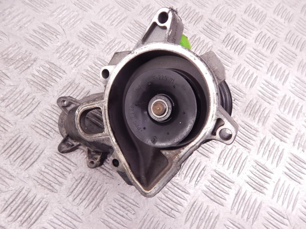 Помпа к BMW X5 E53 Рестайлинг (03-06)