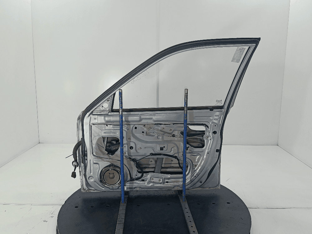 Дверь передняя правая к Hyundai Accent 2 (99-05)