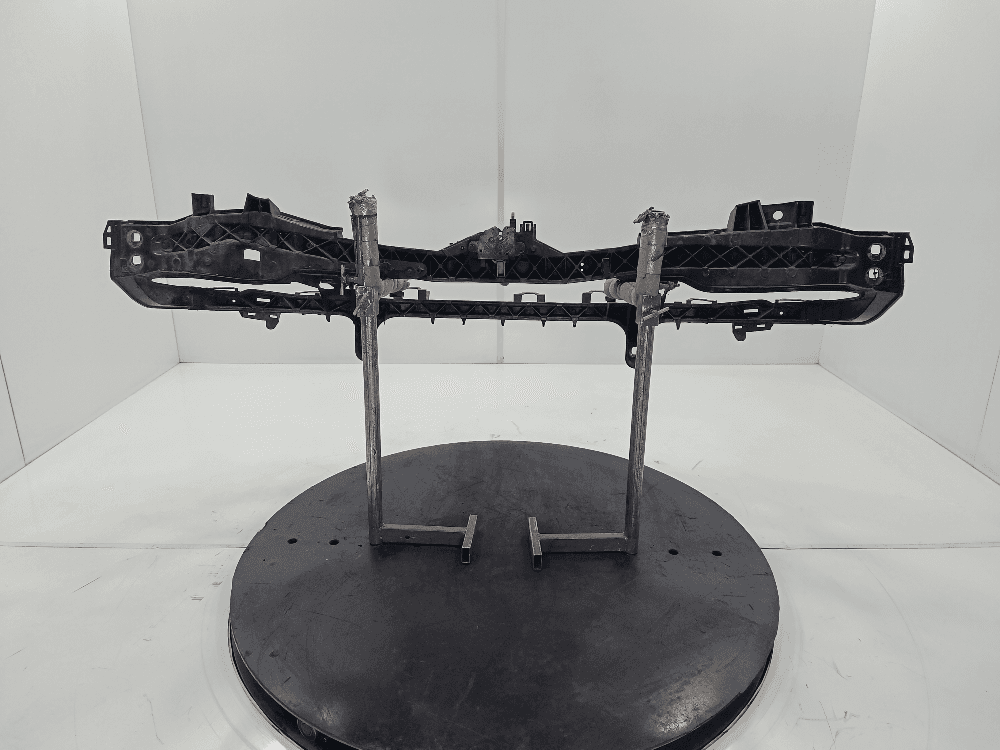 Передняя панель крепления облицовки (телевизор) к Ford C-Max 1 (03-07)