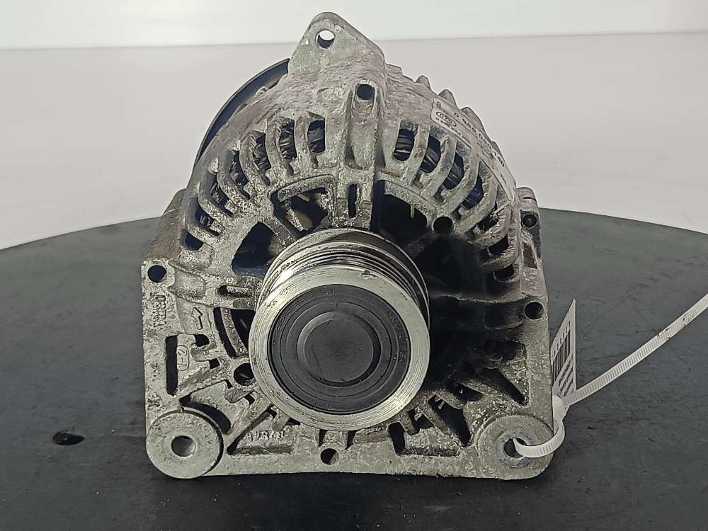 Генератор к Renault Scenic 2 (03-06)