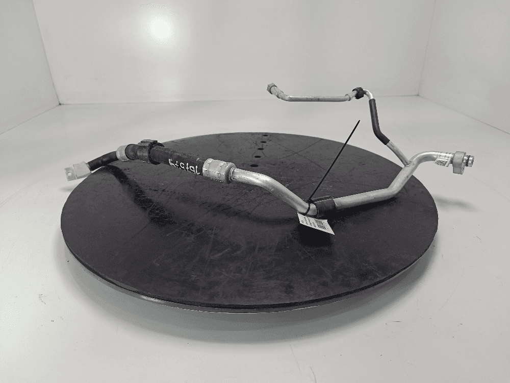 Трубка кондиционера к Volkswagen Touareg 3 (18-24)