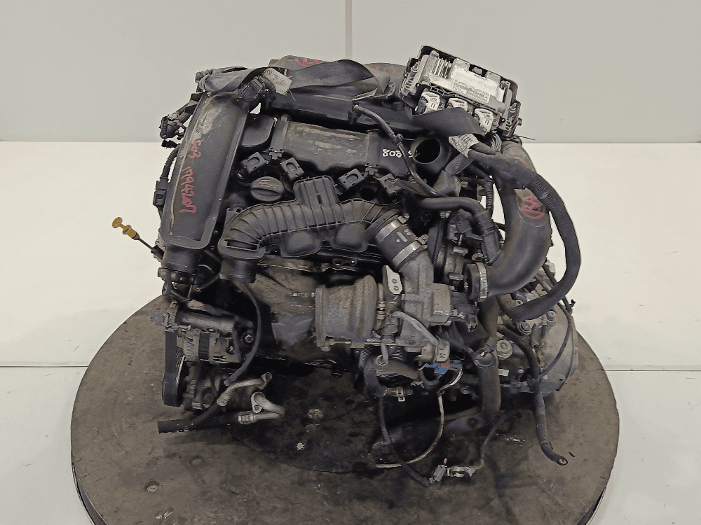 Двигатель к Peugeot 208 1 (12-15)