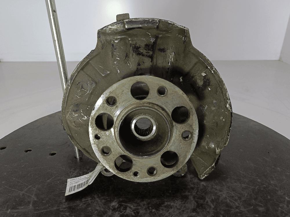 Кулак поворотный левый к Mercedes A Class W168 Рестайлинг (01-04)