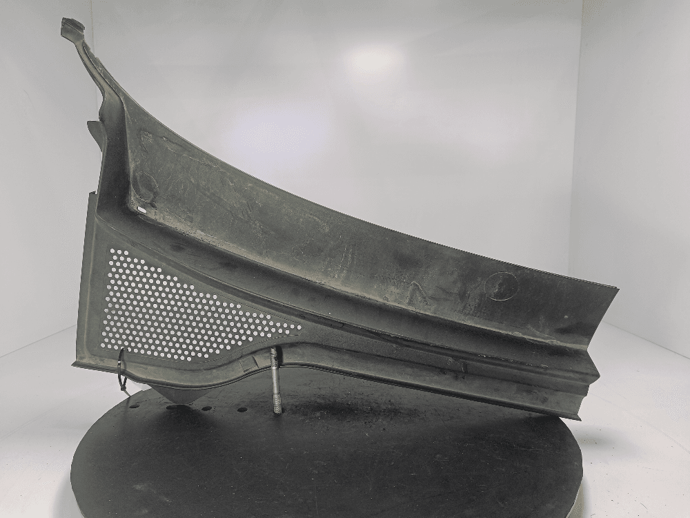 Дождевик к Volkswagen Passat B8 (14-19)