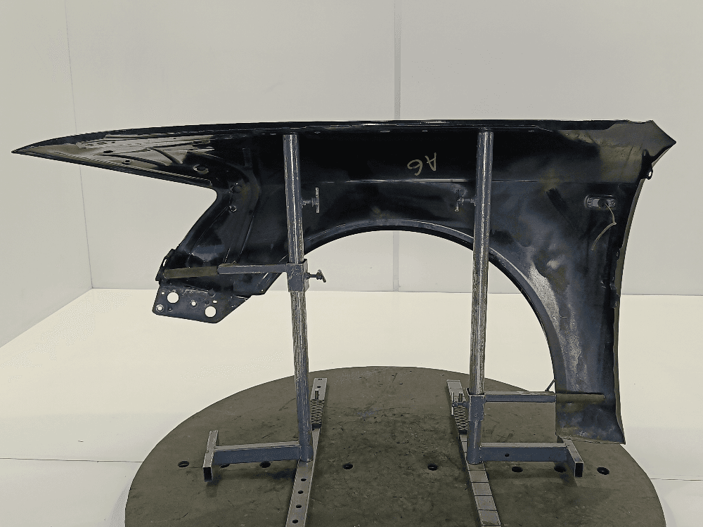 Крыло переднее правое к Audi A6 C6/4F (04-08)