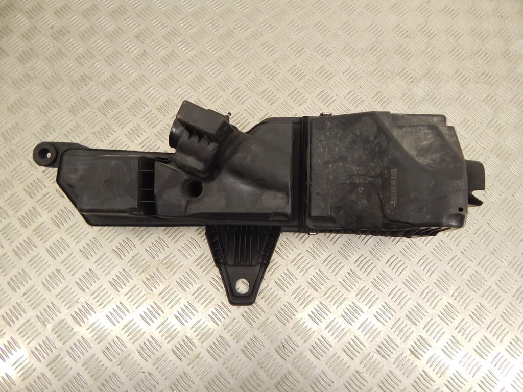 Корпус воздушного фильтра к BMW 1 F20/F21 (11-15)