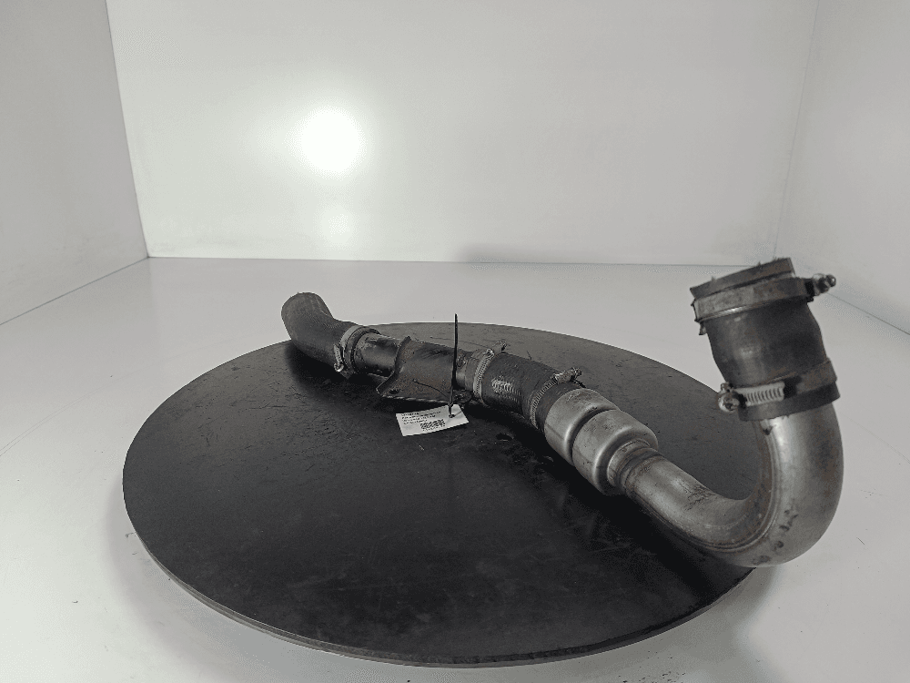 Патрубок интеркулера к Volvo V40 2 (12-16)