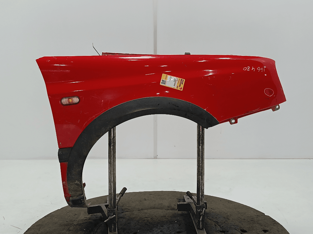 Крыло переднее правое к Volkswagen Golf 3 (91-99)