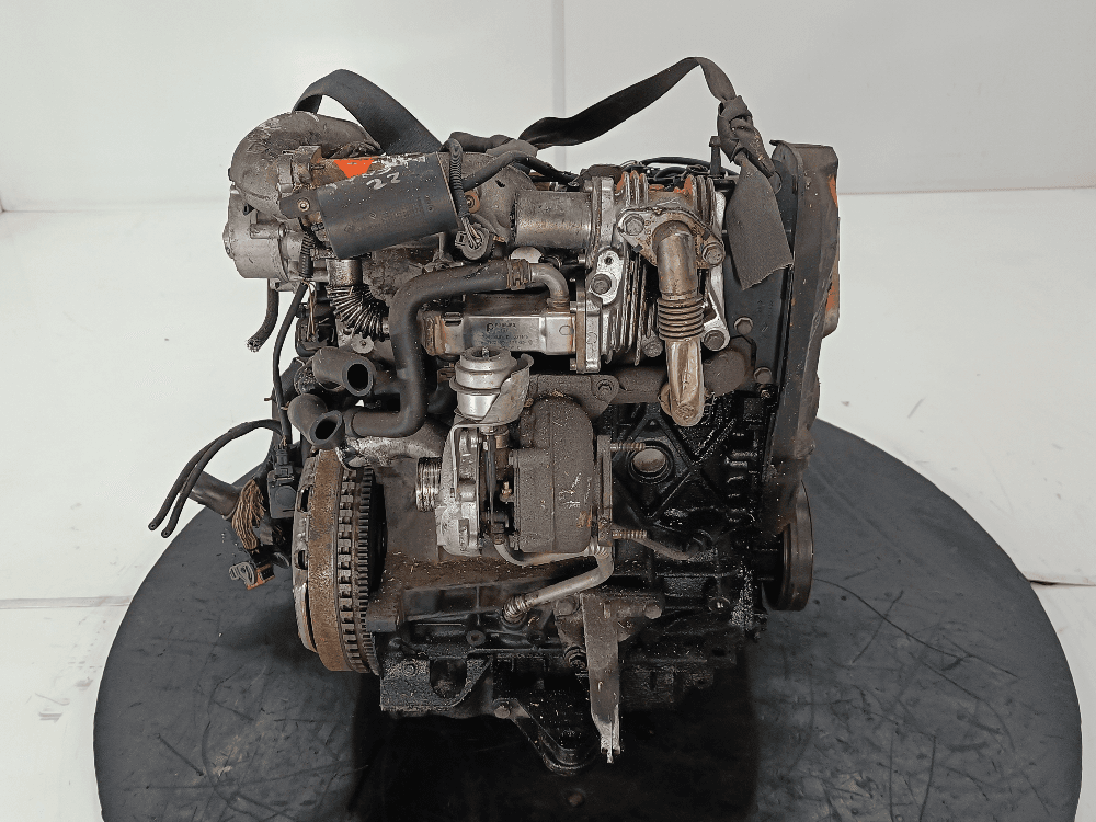 Двигатель к Renault Scenic 2 (03-06)
