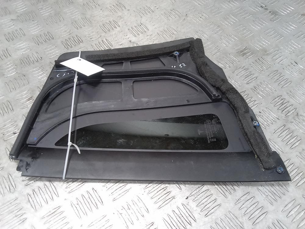 Стекло двери задней правой к Tesla Model X (15-21)